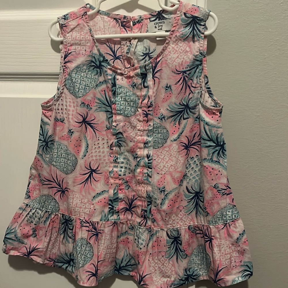 Crown & Ivy pineapple tank top